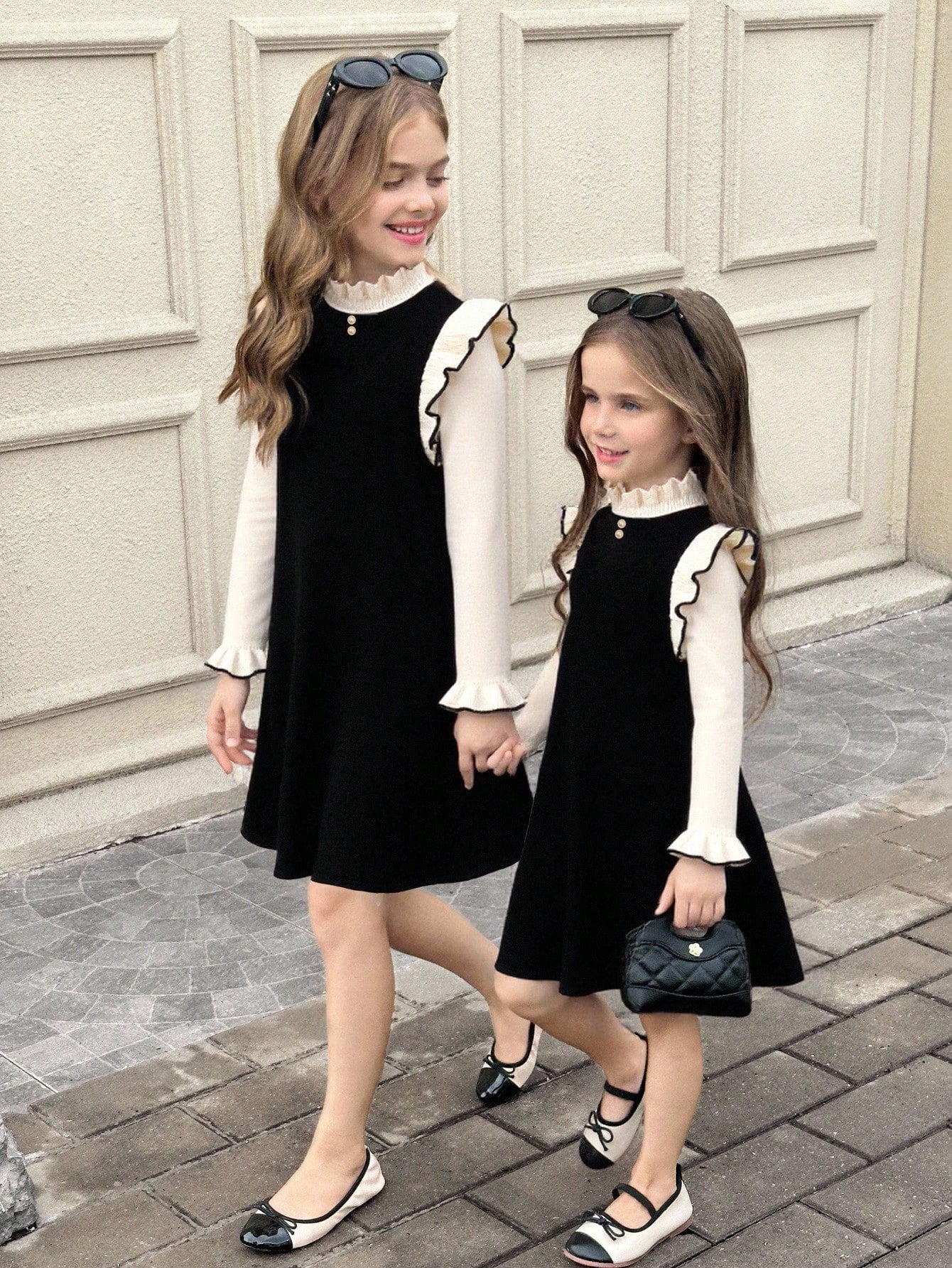Robe pull à col et volant pour bébé fille, style minimaliste et confortable